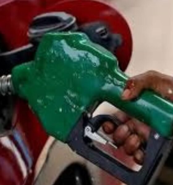 آئل مارکیٹنگ کمپنیوں کے بڑھتے منافع اور پٹرولیم قیمتوں کا گراف