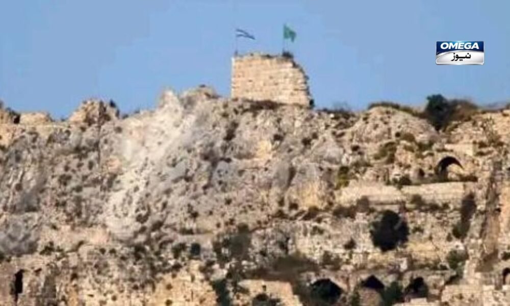 جنوبی لبنان کے تاریخی الشقیف قلعے (Beaufort Castle) کے اوپر اسرائیلی پرچم لہرانے اور اردگرد دھوئیں کے بادلوں کی صورتحال۔